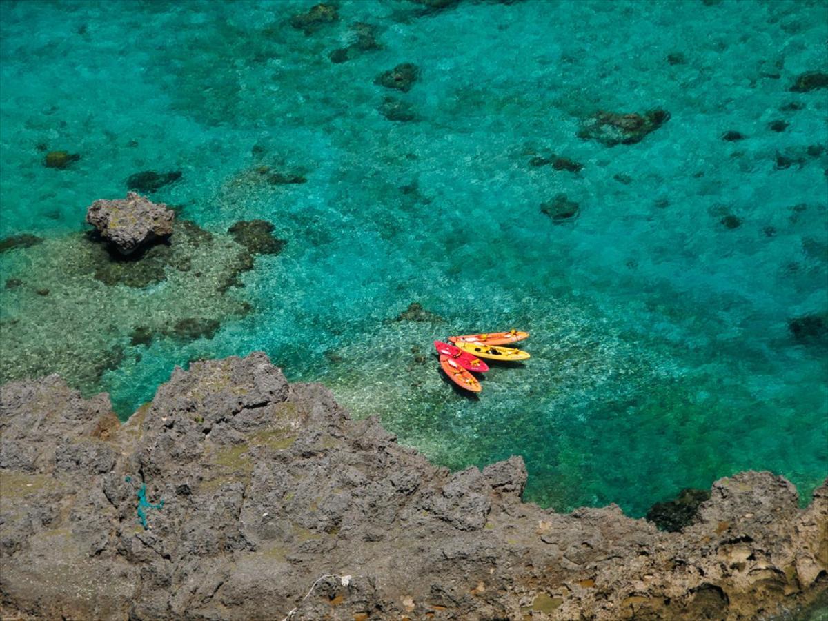 Hotel Seabreeze Coral Miyakojima  Bagian luar foto