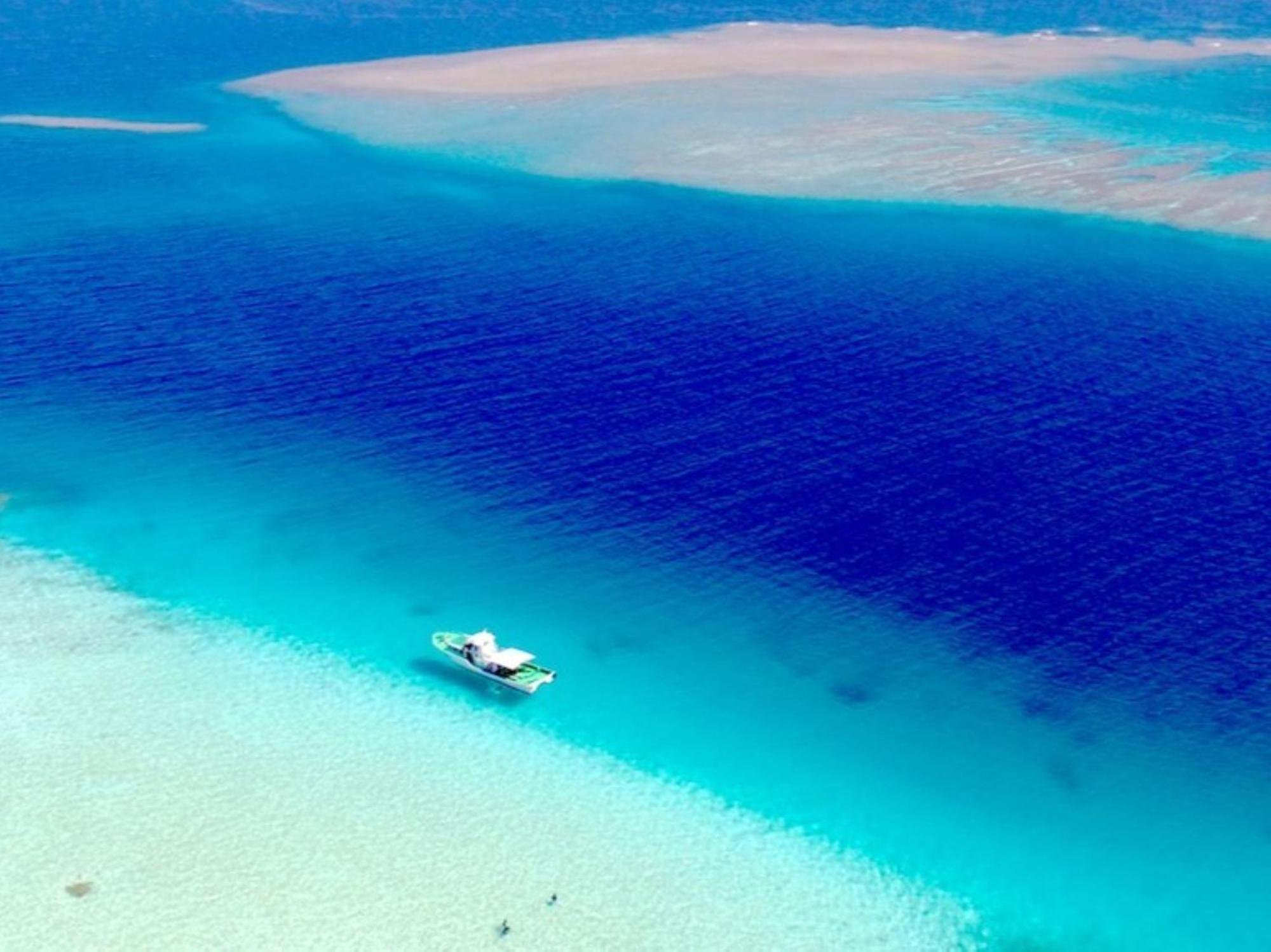 Hotel Seabreeze Coral Miyakojima  Bagian luar foto